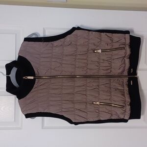 Calvin Klein, sz 1X, full zip, tan puffer vest with black trim